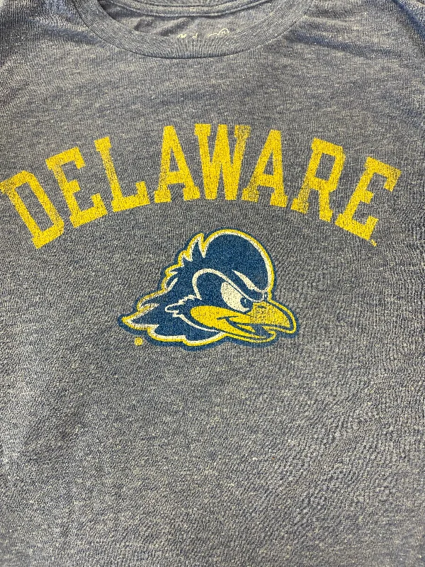 COLLEGE TEE - DELAWARE Sleek Men's Contemporary 